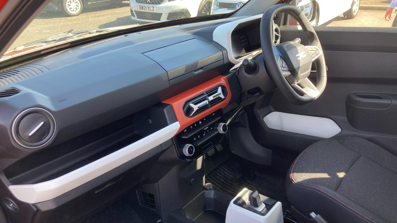 Dacia Spring 27kWh Expression 65 48kW 5dr Auto Electric Hatchback